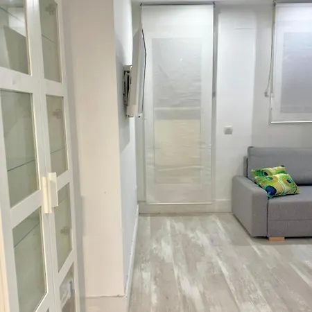 Piso Atico Con Terraza Y Jacuzzi Con Vistas A Sol En Madrid Centro Apartment Exterior photo