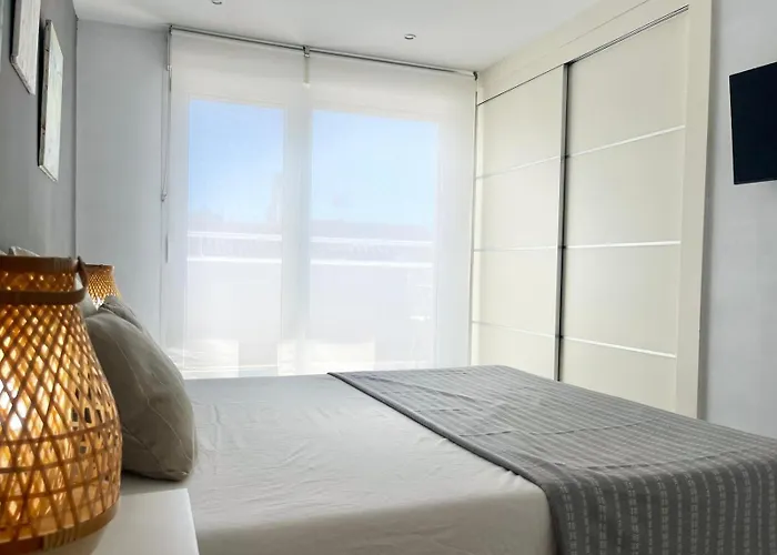 Piso Atico Con Terraza Y Jacuzzi Con Vistas A Sol En Madrid Centro