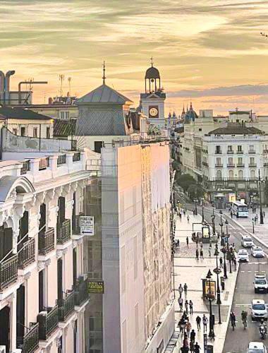 Apartament Piso Atico Con Terraza Y Jacuzzi Con Vistas A Sol En Centro Madrid